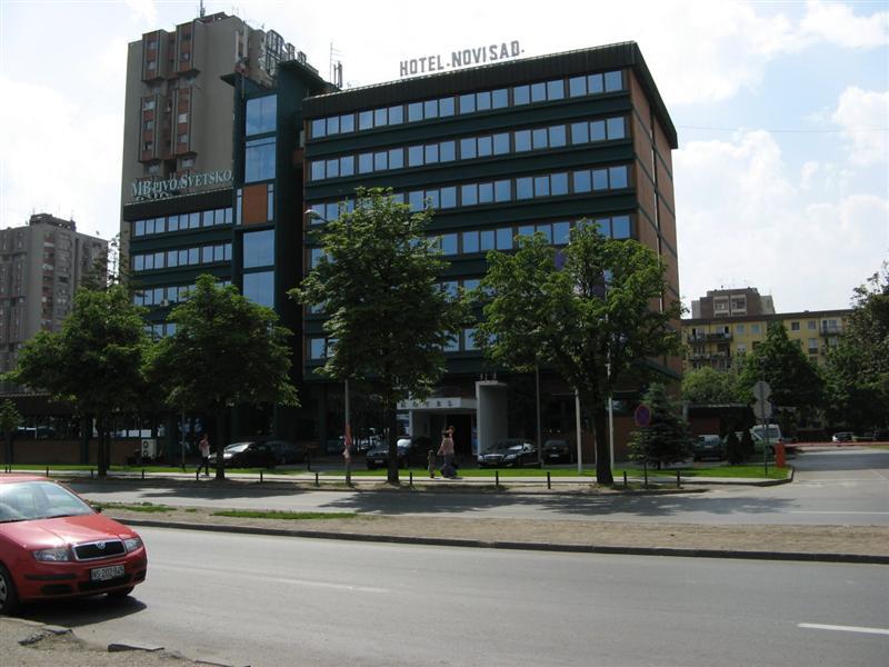 Hotel Novi Sad Bagian luar foto