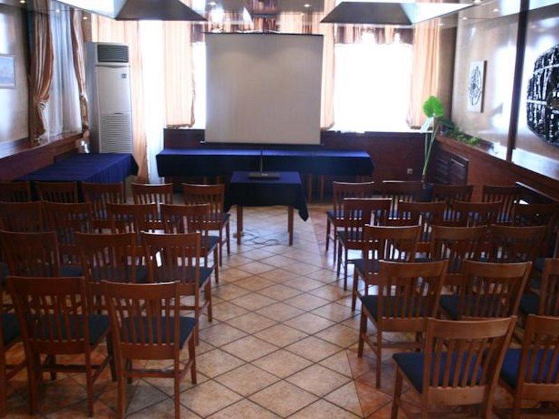 Hotel Novi Sad Bagian luar foto