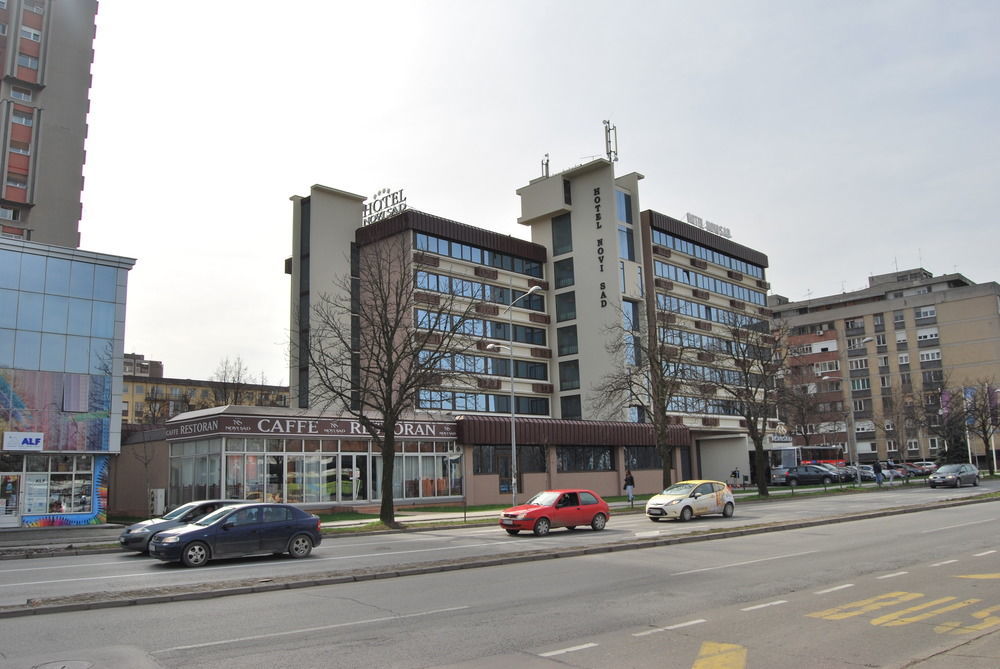 Hotel Novi Sad Bagian luar foto